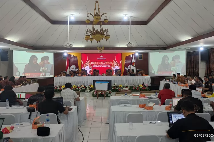 Rekapitulasi Perolehan Suara Tingkat Provinsi Jawa Tengah Dikawal Ketat Bawaslu Banyumas (Dok. Istimewa)