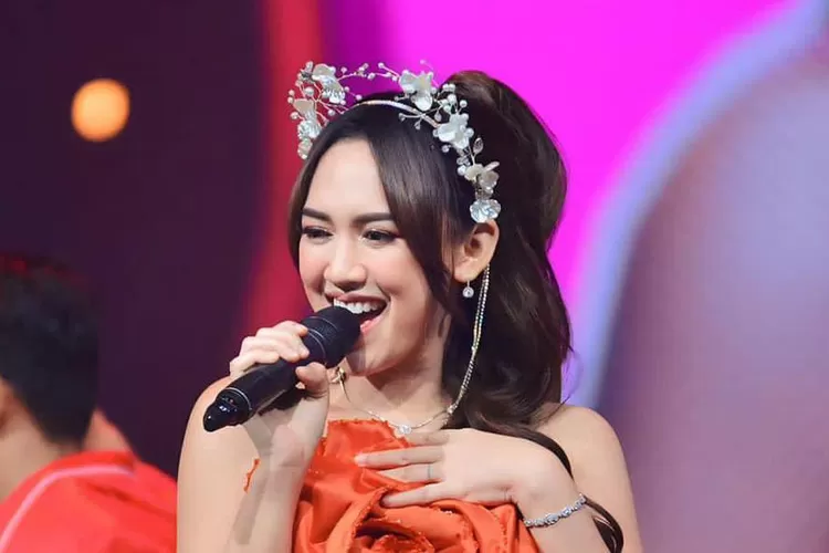 happy Asmara (Instagram @happy_asmara77)