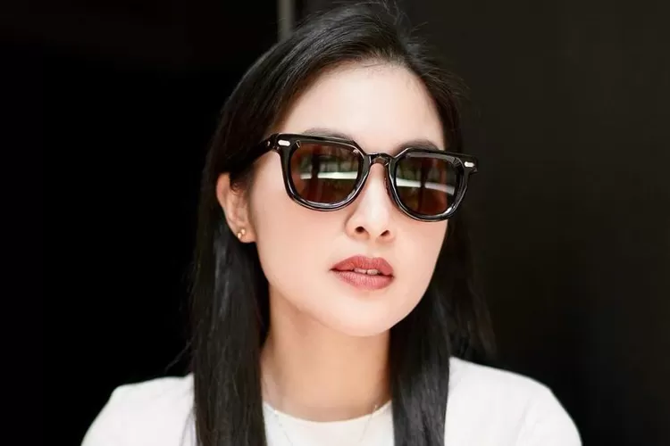 Sandra Dewi ( Instagram @sandradewi88)