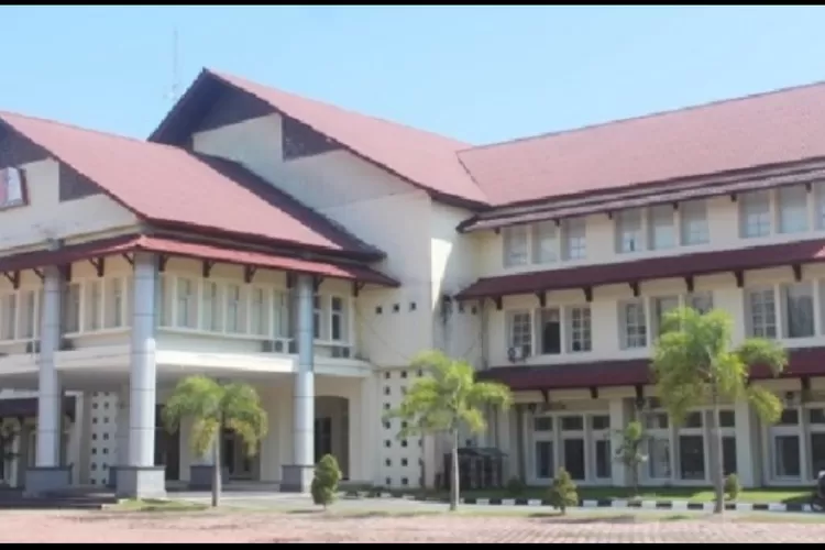 Pemkab) Nagan Raya, Provinsi Aceh telah mencairkan Tunjangan Hari Raya (THR) Tahun 2024 kepada seluruh Aparatur Sipil Negara (ASN). (KLIKANGGARAN )