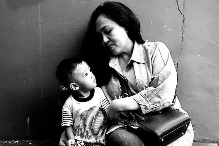 Foto angger Dimas dengan sang Ibu (Instagram)