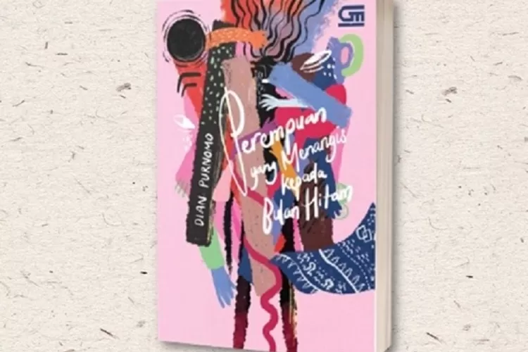 Novel Perempuan yang Menangis kepada Bulan Hitam (Dok. Shopee)