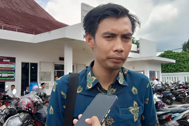 Divisi Partisipasi Masyarakat dan SDM KPU Lubuklingga, Andre Affandi