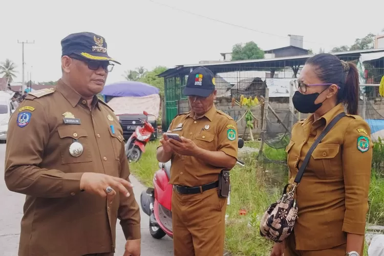 UPT Pariwisata Disporapar Kunjungi Kompleks Makam Datuk Pattimang yang Terdampak Banjir (Dok. LHR)