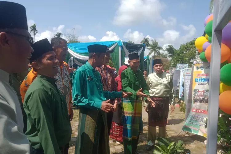 Sekda M Azan Tegaskan Guru yang Baik Adalah Guru yang Selalu Mengikuti Perkembangan Zaman (Dok. Annuza)