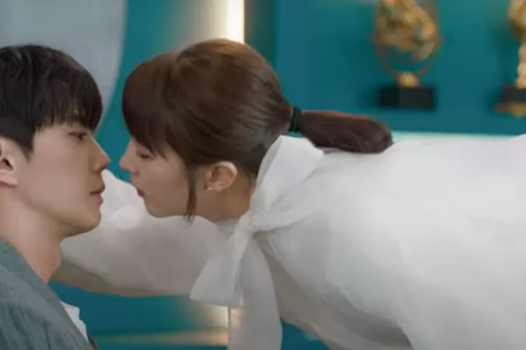 Jae Rim mencoba Mengetes perasaan Cha Min di Dreaming of a freaking fairytale (Tangkapan Layar Tving)