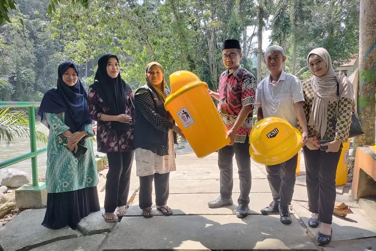 UPT Pariwisata Lutra Minta Petugas Edukasi Pengunjung Jaga Kebersihan Objek Wisata (Dok. LHR)