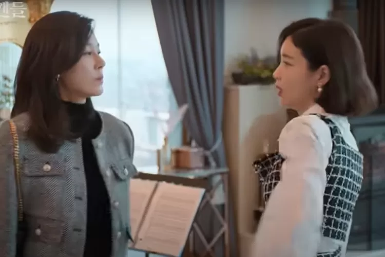 Red Swan Episode 3 (Tangkapan Layar)