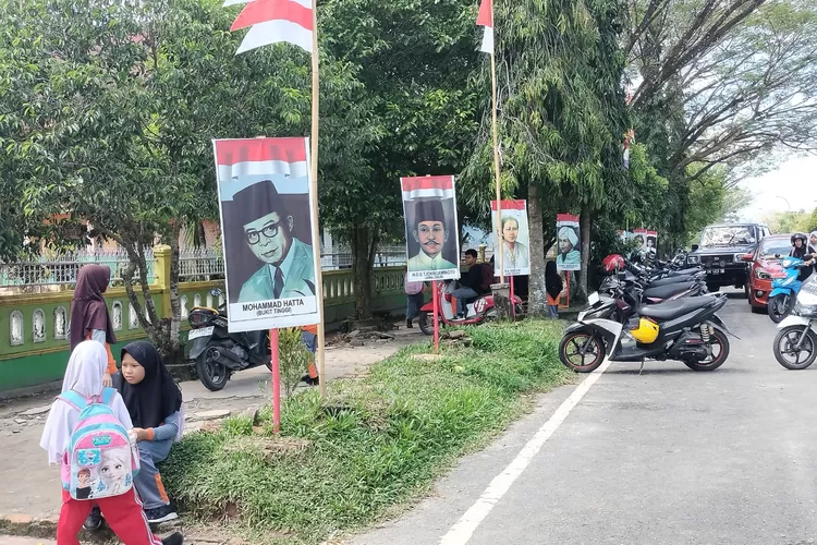 Potret Pahlawan Nasional Terpampang di Depan Pagar SD Katokkoan Jadi Perhatian Publik (LHr)