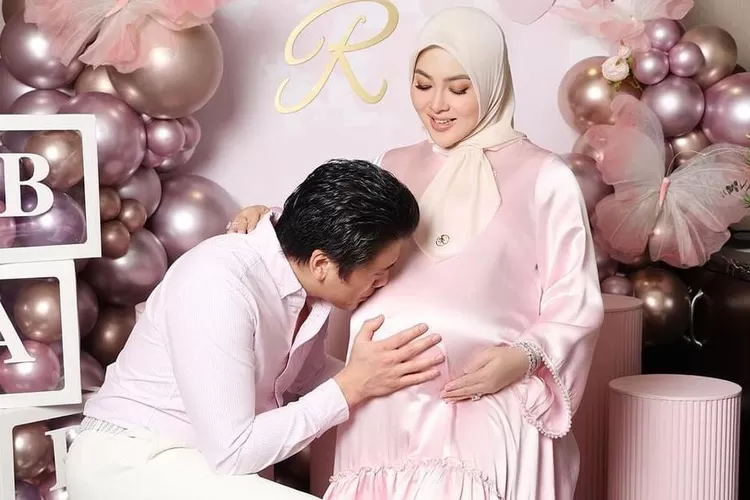Syahrini hamil (Instagram @princessyahrini)