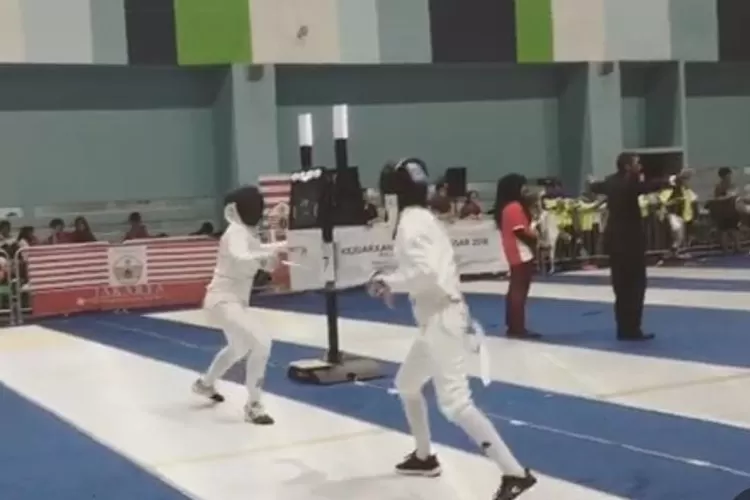 Cut Intan Nabila atlet Anggar