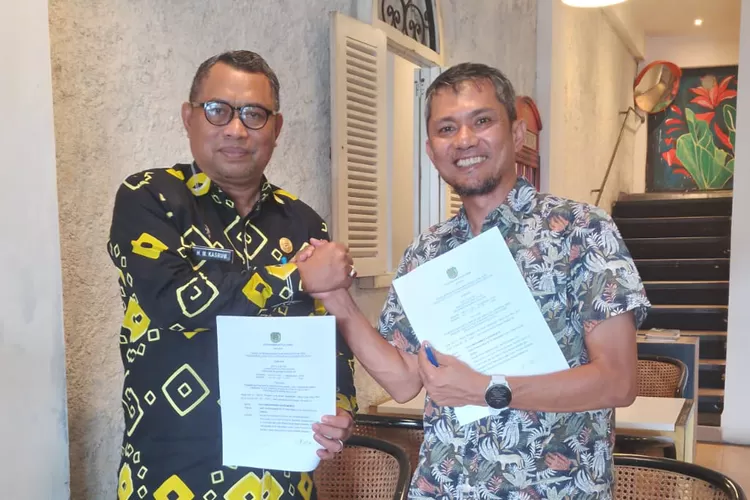 Kasrum dan Hasbi Tekan PKS Pemberian Diskon 15% kepada Pemilik KIA di Luwu Utara  (LHr)