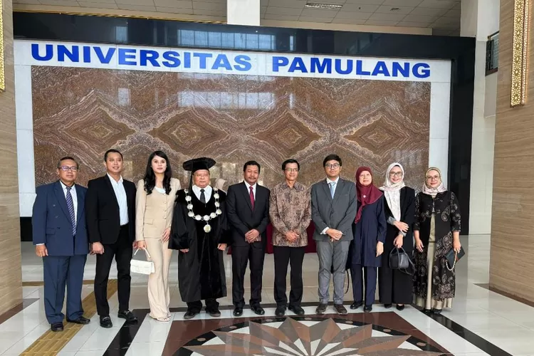 Dirjen Dikti bersama Kepala LLDIkti Wilayah IV, Ketua Yayasan, Pengurus Yayasan, Rektor dan Direktur Unpam (Dok. Istimewa)