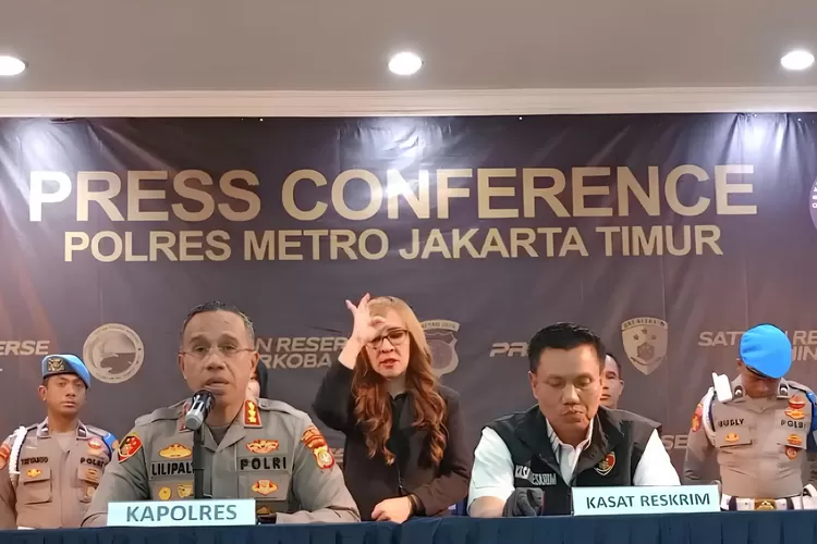 Kapolres Metro Jakarta Timur, Kombes Nicolas Ary Lilipaly beberkan kasus pencabulan di salah satu pondok pesantren Jakarta Timur (istimewa)