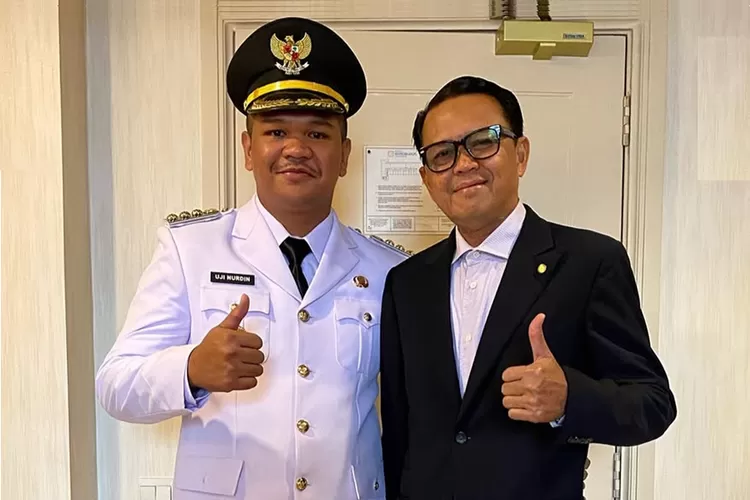 Uji Nurdin  bersama sang ayah, Nurdin Abdullah. (IG Nurdin Abdullah)