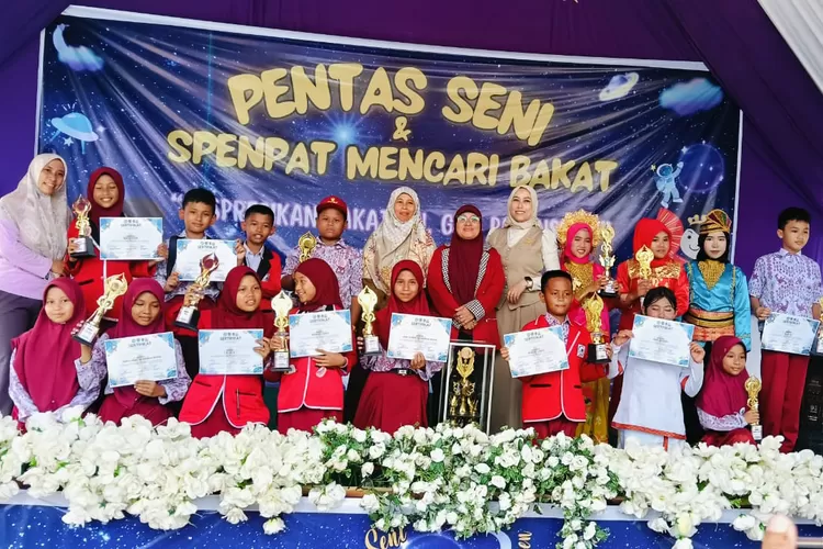 Tiga Kali Juara Umum Ajang SPENPAT Mencari Bakat, Piala Bergilir Sah Menjadi Milik SD Katokkoan  (Ist)