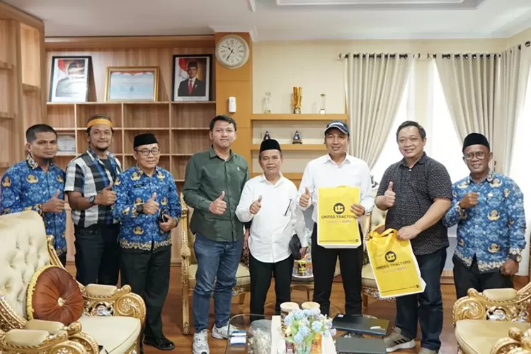 Sukseskan Cetak Sawah 2.800 Hektare, Pemda Lutra Jajaki Kerja Sama dengan PT. United Tracktor (istimewa)
