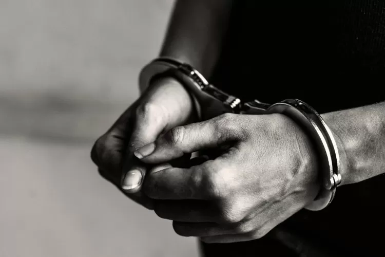 Foto Ilustrasi - KPK tetapkan Kepala Dinas PUPR Sumut, Topan Ginting sebagai tersangka kasus dugaan suap proyek jalan ( (freepik.com))