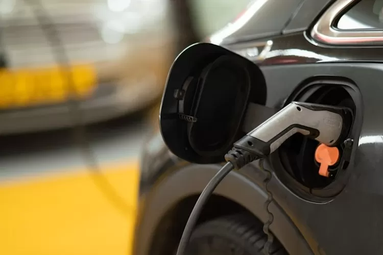 Foto ilustrasi mobil listrik ((Unsplash/MichaelFousert))