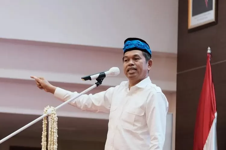 Gubernur Jabar, Dedi Mulyadi nonaktifkan sementara kepala sekolah SMAN 6 Garut selama investigasi dugaan perundungan di lingkungan sekolah ( (depok.go.id))