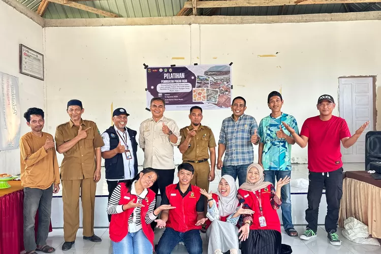 Kerja Sama Pemdes Muktijaya, Mahasiswa KKN Unhas Gelar Pelatihan Peternakan dan Perikanan (Istimewa)