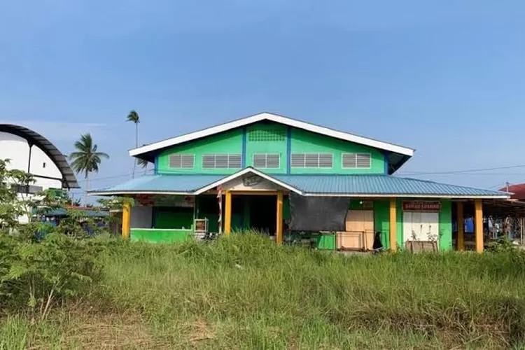 Pasar Ikan Ranai sebelum dirobohkan