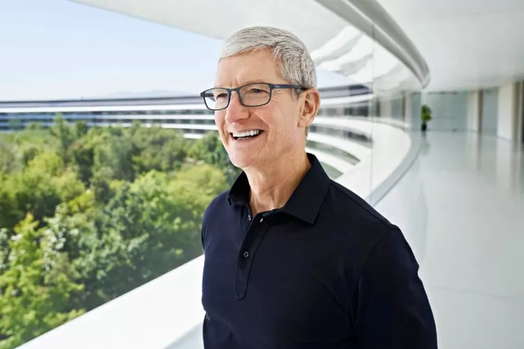 CEO perusahaan teknologi ternama Apple, Tim Cook mengungkap terkait masa depan karier para lulusan baru dalam industri teknologi.  ((X.com/Aaron))