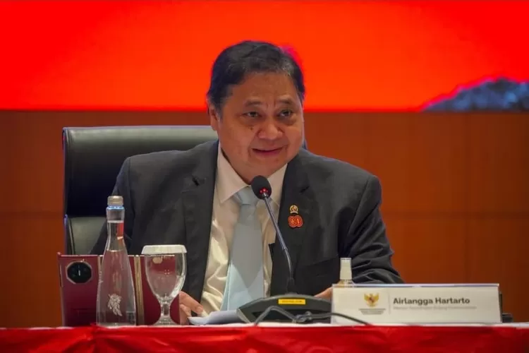 Menko Bidang Perekonomian Airlangga Hartarto beri kabar terbaru pembentukan Satgas PHK.  ((Instagram/airlanggahartarto_official))
