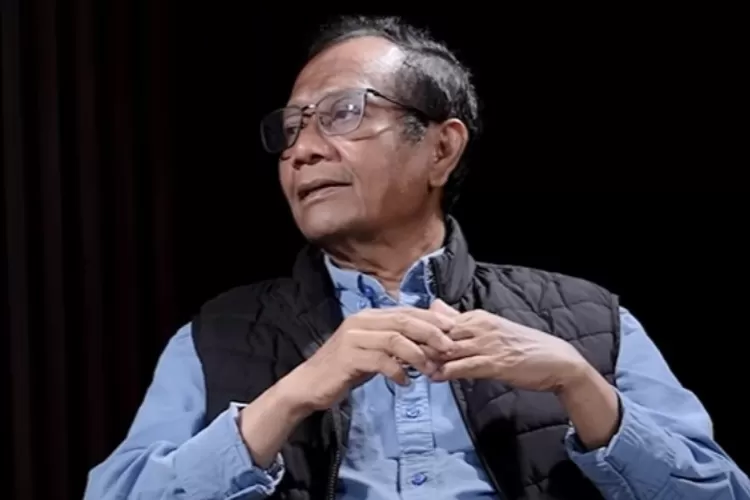 Eks Menko Polhukam RI, Mahfud MD menuturkan cerita pilu mantan Menkeu, Sri Mulyani usai insiden penjarahan ((YouTube.com/LeonHartono))