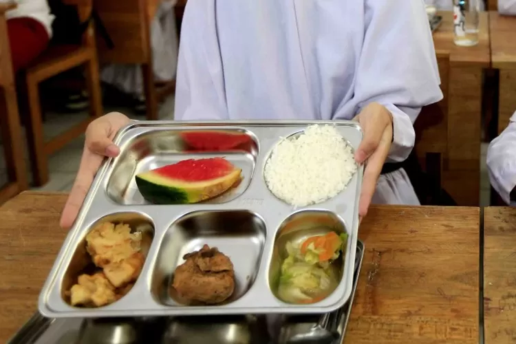 Dapur SPPG Panakkukang ditutup diduga akibat polemik patokan Rp6500 per porsi.  ((indonesia.go.id))