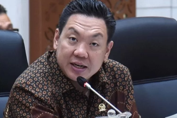 Wakil Ketua Komisi IX DPR RI, Charles Honoris, singgung pelaksanaan MBG belum sesuai target penerima manfaat.  ( (Instagram/charleshonoris))