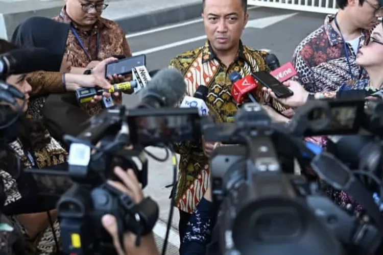 Mensesneg Prasetyo Hadi mengungkapkan bahwa pemerintah akan menambah kuota peserta program Magang Nasional.  ((Instagram/kemensetneg))