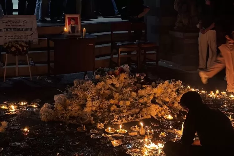 Menyoroti fakta terkini terkait kasus perundungan yang membayangi peristiwa kematian Timothy Anugerah di Universitas Udayana ((X.com/@aska))