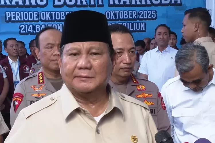 Presiden Prabowo ingatkan orang tua untuk lakukan pengawasan pada anak terkait peredaran narkoba. ((Tangkapan layar YouTube Sekretariat Presiden))