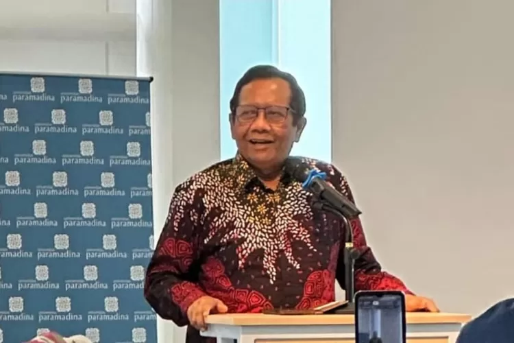 Mahfud MD sebut KPK bisa memanggil Jokowi untuk dimintai keterangan soal Whoosh.  ((Instagram/mohmahfudmd))