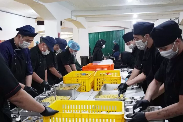 Menyoroti potensi meningkatnya ekonomi RI melalui Program MBG hingga membandingkan cara negara lain dalam menerapkannya.  ((Dok. Badan Gizi Nasional))