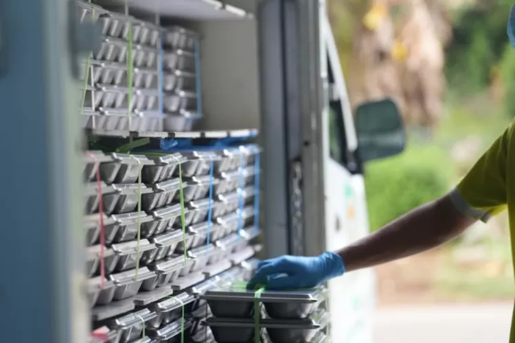 Menyoroti kasus penyitaan ruko yang diduga berisi nampan palsu dalam program MBG di Jakarta Utara. ( (Dok. Badan Gizi Nasional))