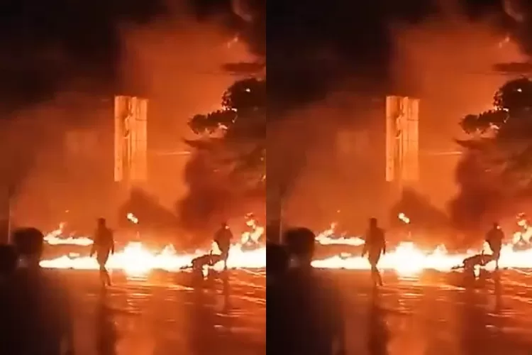 Menyoroti insiden kebakaran hebat buntut kecelakaan truk tangki BBM di Cianjur, Jawa Barat.  ((X.com/P3gEl))