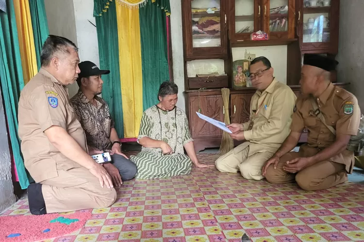 Penyandang Disabilitas di Desa Hasanah Kini Miliki Dokumen Kependudukan Setelah Puluhan Tahun Tak Punya (istimewa)