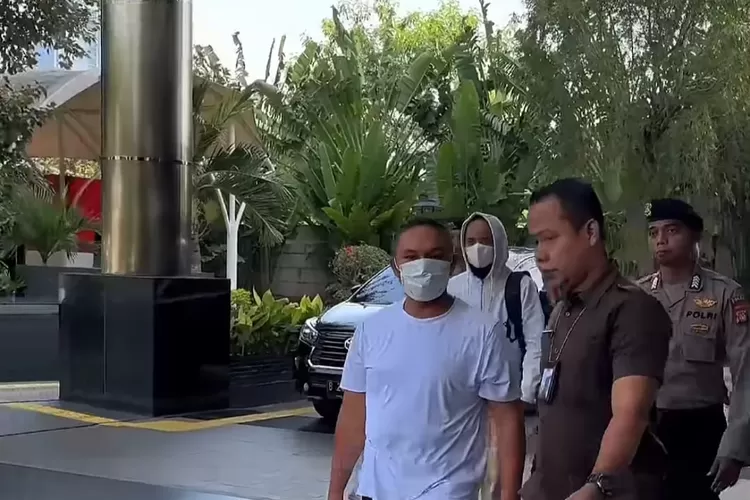 KPK resmi menetapkan Gubenur Riau, Abdul Wahid sebagai tersangka kasus dugaan korupsi infrastruktur.  ( (Dok KPK))