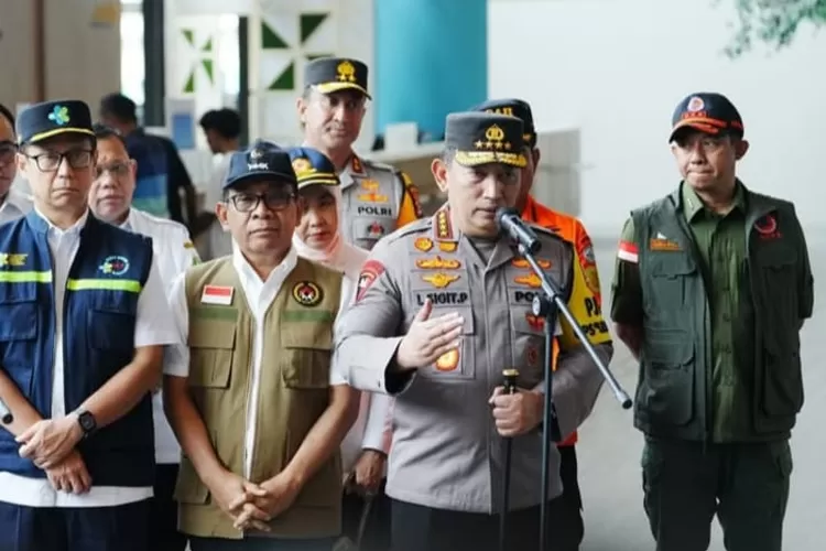 Kapolri Jenderal Listyo Sigit ungkap fakta terbaru soal ledakan di Masjid SMAN 72 ((Instagram/listyosigitprabowo))