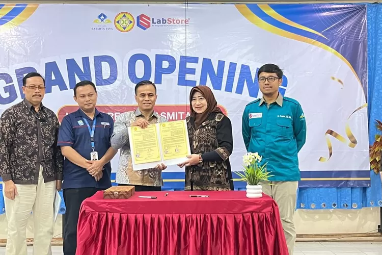 Grand Opening Labstore di SMK Sasmita Jaya jadi momentum kolaborasi UNPAM mencetak pengusaha muda melalui pembelajaran bisnis berbasis praktik. (Ulfah Julianti)