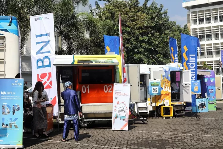 lokasi penukaran uang baru di Bandung untuk Idul Fitri. (Net / HukamaNews.com)