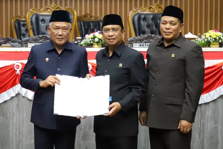 DPRD Kota Bandung Setujui Rancangan APBD Perubahan 2023 - Zona Bandung