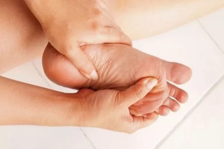 Kaki gatal (herstory.co.id)