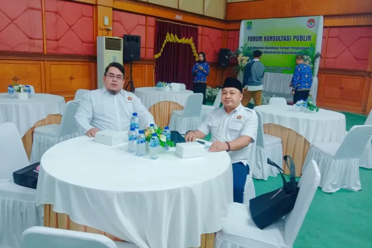 Ketua Bekasi Raya Ade Muksin dan Sekretaris Michael LL Lengkong