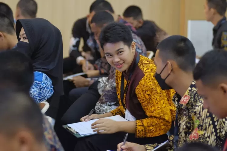 Aiswa (ketiga dari kanan) Calon Akpol dari Maluku Utara