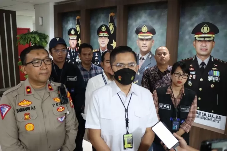 Kasat Reskrim Polresta Bandara Soetta Kompol Reza Fahlevi dan jajarannya (PMJ News)