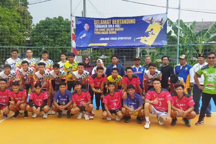 Turnamen Bola Voli antar club yang digelar Lurah Bahagia dalam rangka ciptakan Pemilukada damai 