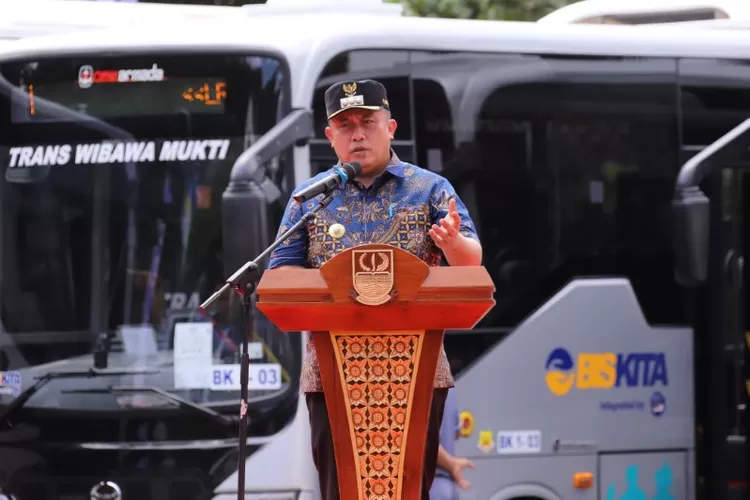 Pj Bupati Bekasi DR H Dedy Supriyadi
